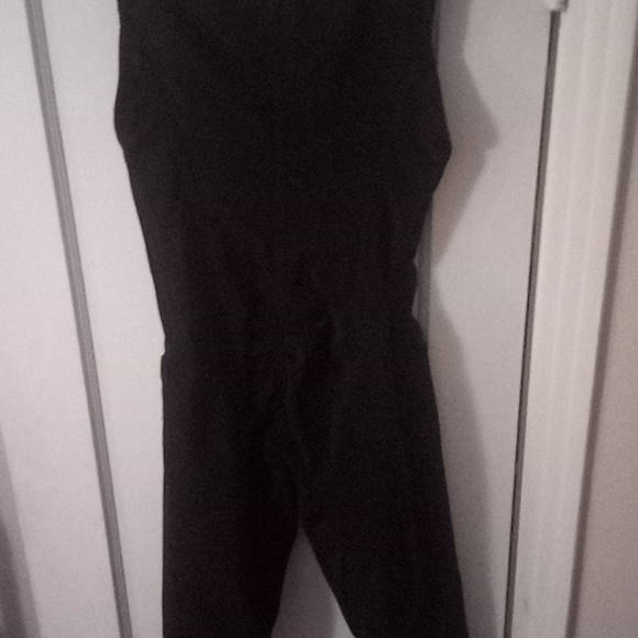 It is ardyss brand back support and ballless croch - Picture 4 of 4